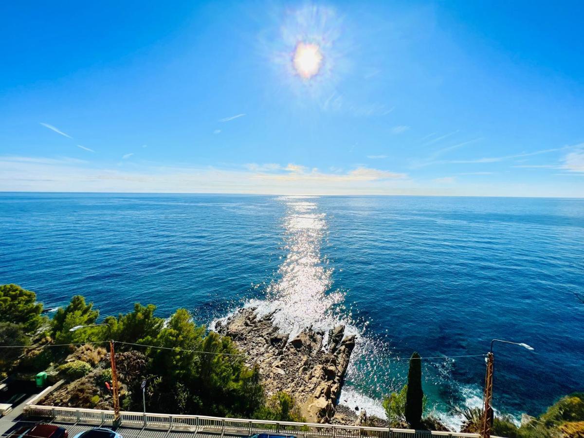 Suite Sunset 22 - Fronte Mare Sanremo Exterior photo
