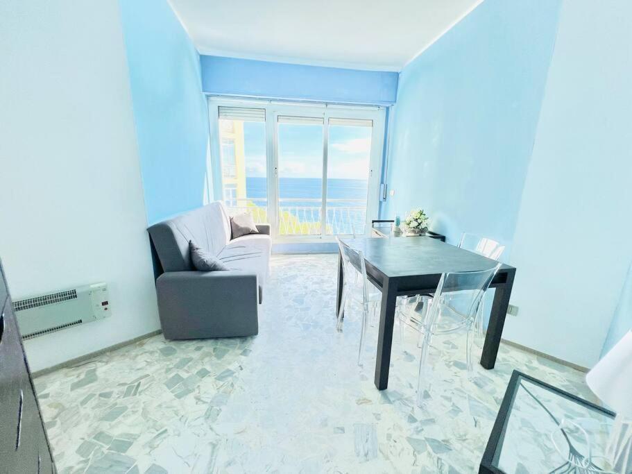 Suite Sunset 22 - Fronte Mare Sanremo Exterior photo