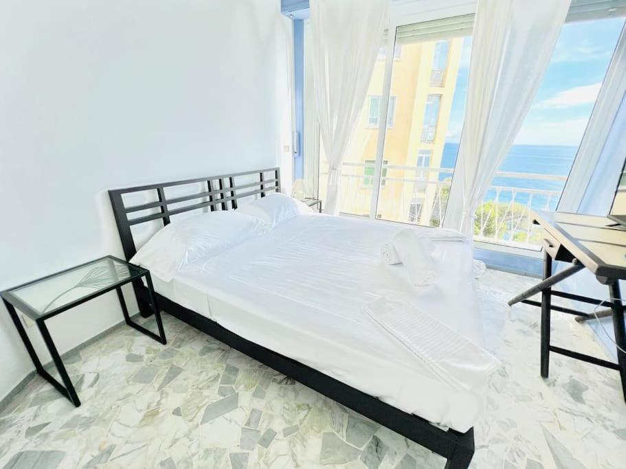 Suite Sunset 22 - Fronte Mare Sanremo Exterior photo